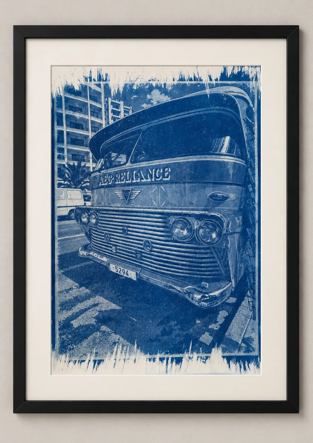 Tradiční maltský autobus – Valletta | art print #BlueprintMaltaYellowBusValletta01